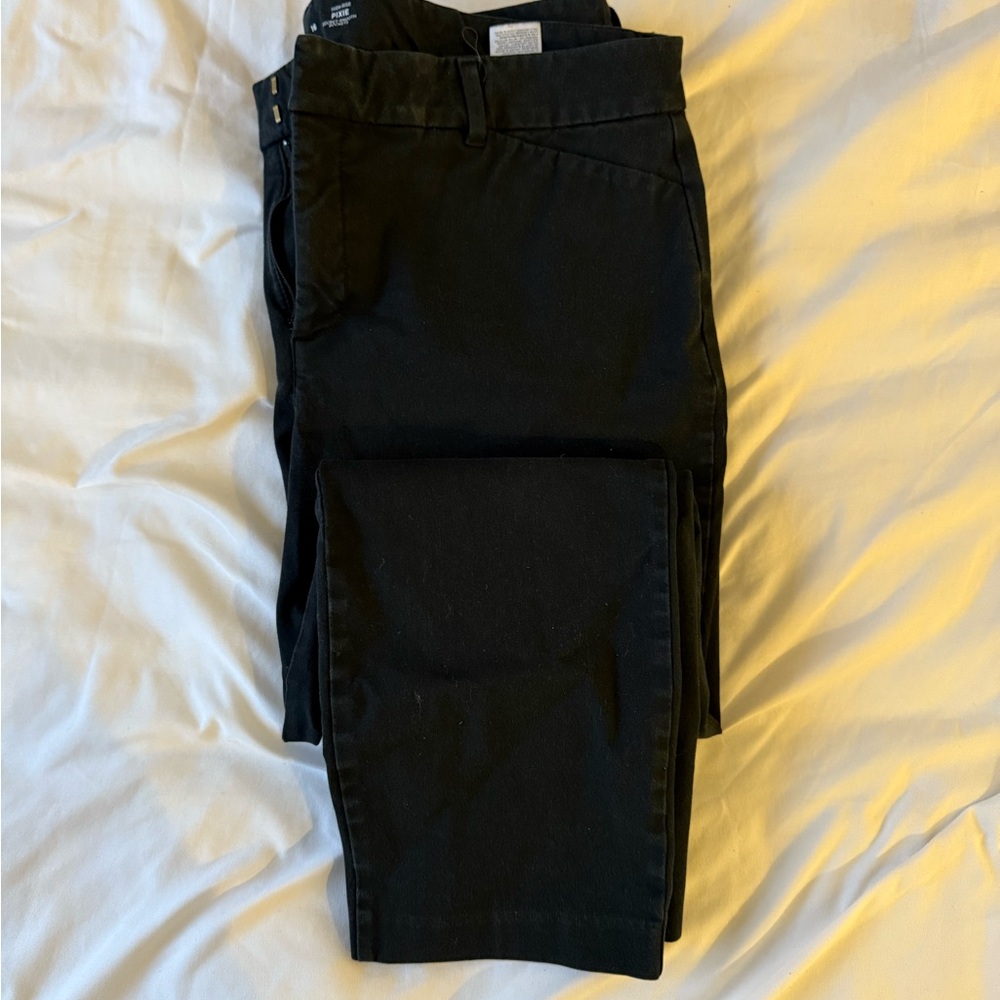 Old Navy Black Skinny Pants - Pixie Highrise